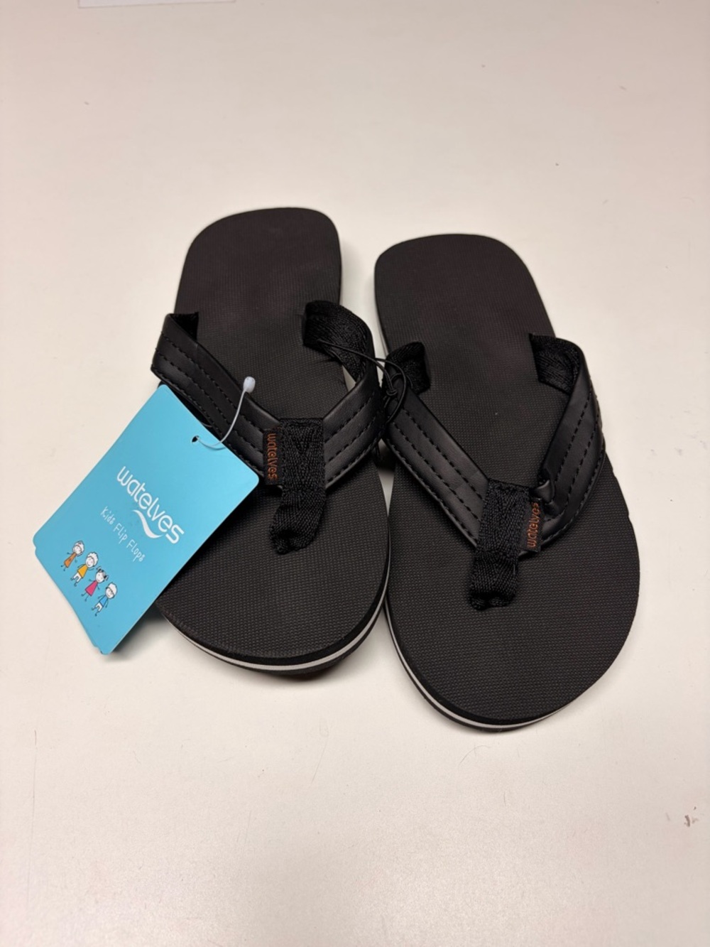Watelves kids flip flops nwt